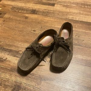 Brown Clark’s wallabees